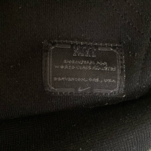 Men’s large - reversible camo/black puffer jacket 9/10 condition - RARE - Picture 2 of 6